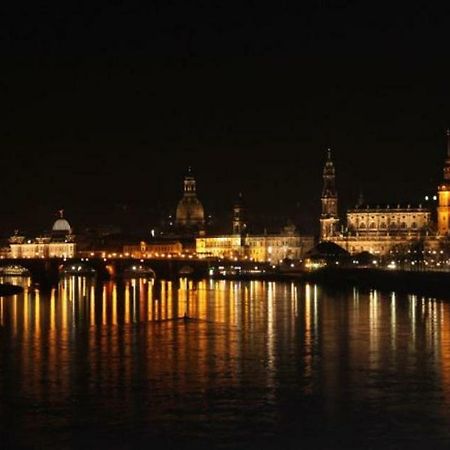 Exklusive Ferienwohnung An Der Elbe Дрезден Екстер'єр фото